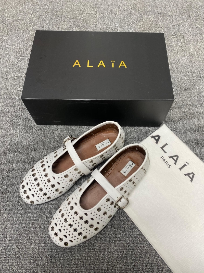 Alaia Flat Shoes